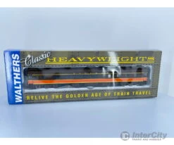 Walthers 932-10567 HO Pullman Heavyweight 10-1-2 Passenger Car Illinois Central (IC)