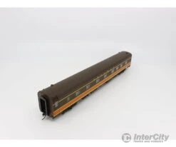 Walthers 932-16702 HO Pullman-Standard 4-4-2 Sleeper Passenger Car Illinois Central (IC) -Walthers Sales walthers 932 16702 ho pullman standard 4 2 sleeper passenger car illinois central ic cars 242