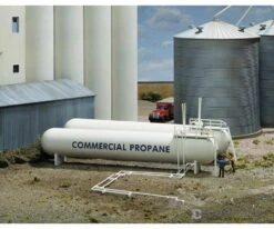 Walthers Cornerstone 3129 Propane Tanks -- Kit - Each: 9 X 1-1/2" 22.8 X 3.8cm Pkg(2)