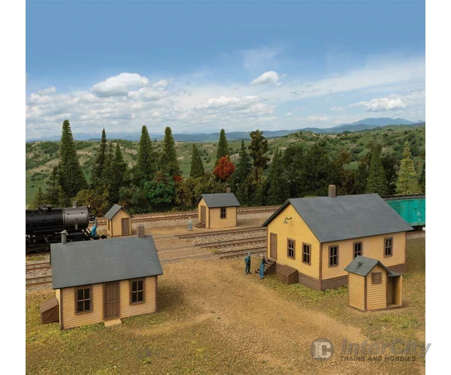 Walthers Cornerstone 4060 Vintage Trackside Structures -- Kit 3 Walthers Cornerstone 4060 Vintage Trackside Structures -- Kit