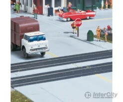 Walthers Cornerstone HO 3137 Rubber Mat Style Grade Crossing -- Kit