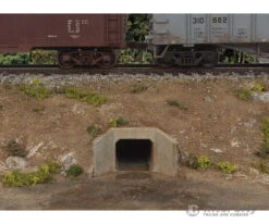 Walthers Cornerstone HO 4558 Concrete Culverts Pkg(4) -- Kit - 1-1/2 X 1/2 X 13/16" 3.8 X 1.2 X 2cm