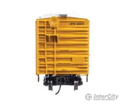 Walthers HO 3795 50' AAR Mechanical Refrigerator Car - Union Pacific(R) UPFE #458070 -Walthers Sales walthers ho 3795 50 aar mechanical refrigerator car union pacific r upfe 458070 freight cars 304