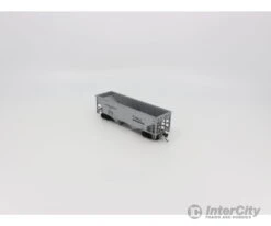 Walthers HO Special Run Hopper Freight Car Illinois Central (IC) 66701 -Walthers Sales walthers ho special run hopper freight car illinois central ic 66701 cars 282