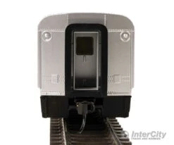 Walthers Mainline 31052 85' Horizon Cafe/Club Food Service Car - Ready To Run -- Amtrak(R) (Phase VI, Travelmark) -Walthers Sales walthers mainline 31052 85 horizon cafe club food service car ready to run amtrak r phase vi travelmark passenger cars 323