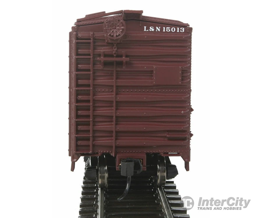 Walthers Mainline HO 1680 40' AAR 1944 Boxcar - Ready To Run -- Louisville & Nashville #15013 (Boxcar Red, Old Reliable Slogan) 6 Walthers Mainline HO 1680 40' AAR 1944 Boxcar - Ready To Run -- Louisville & Nashville #15013 (Boxcar Red, Old Reliable Slogan) - Image 4