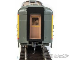 Walthers Proto 18204 85' ACF Dome Lounge - Standard - Union Pacific(R) Heritage Series -- Harriman UPP #9004; Late W/printed Name & Number -Walthers Sales walthers proto 18204 85 acf dome lounge standard union pacific r heritage series harriman upp 9004 late w printed name number passenger cars 197