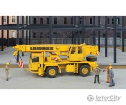 Walthers SceneMaster 11015 Two-Axle Truck Crane -- Kit