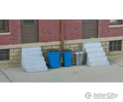 Walthers SceneMaster 4127 Vintage Garbage Cans & Recycling Bins -- Kit (20)