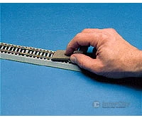 Walthers Scenemaster 521 Bright Boy Abrasive Track Cleaner -- Standard Grit