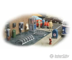Walthers Scenemaster HO 4121 City Street Accessory Package -- Kit