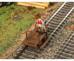 Walthers Scenemaster HO 4145 Handcars -- Kit Pkg(2)