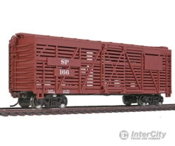 Walthers Trainline 1688 40' Stock Car - Ready To Run -- Southern Pacific(TM) (Boxcar Red)